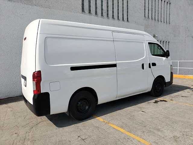 Nissan Urvan