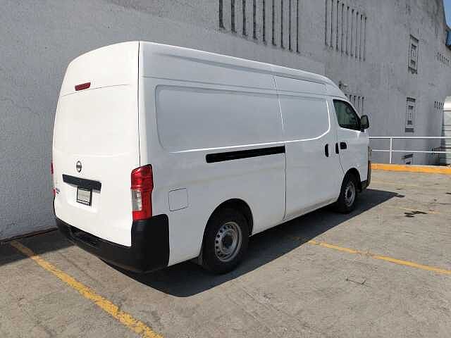 Nissan Urvan