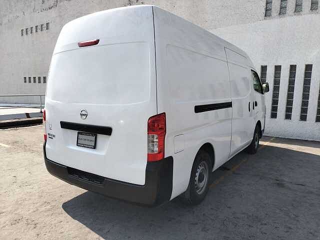 Nissan Urvan