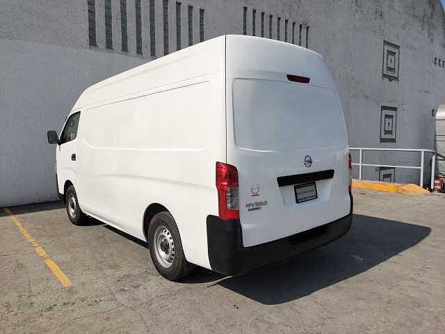 Nissan Urvan