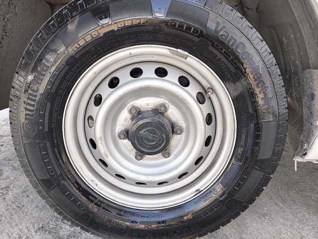 Nissan Urvan