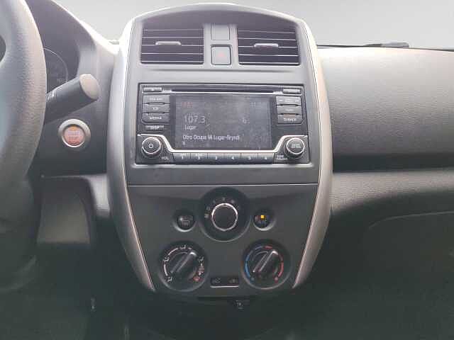 Nissan Versa
