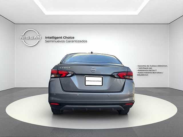 Nissan Versa