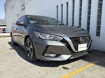 Nissan Sentra  Gris