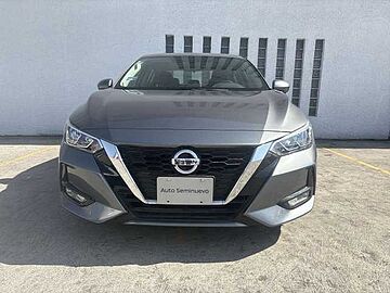 Nissan Sentra  Gris