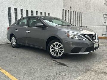 Nissan Sentra  Gris
