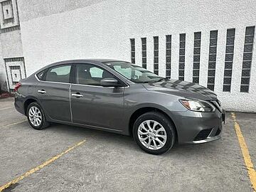 Nissan Sentra  Gris