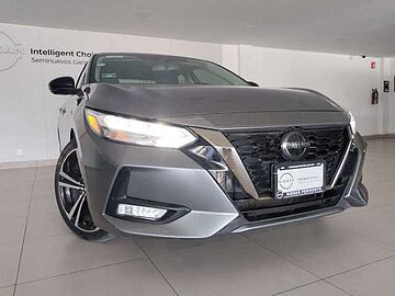 Nissan Sentra  Gris