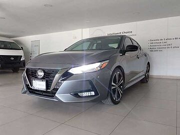 Nissan Sentra  Gris
