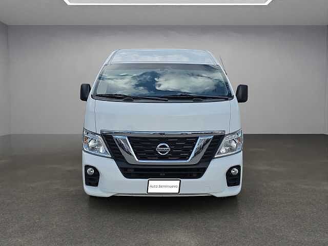 Nissan Urvan