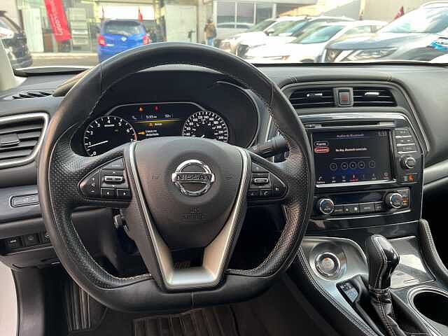 Nissan Maxima