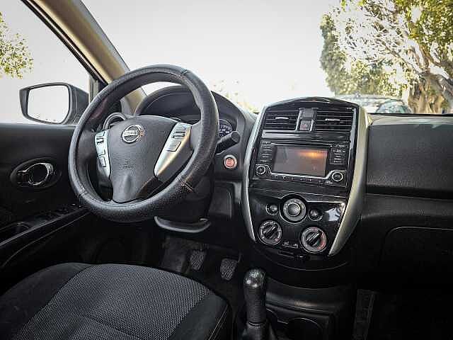 Nissan Versa