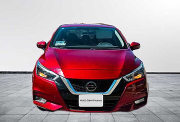 Nissan Versa  Rojo