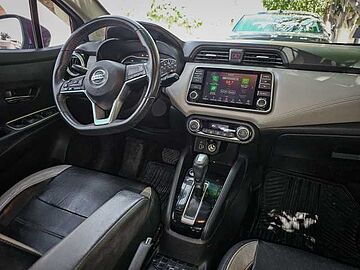 Nissan Versa  Rojo