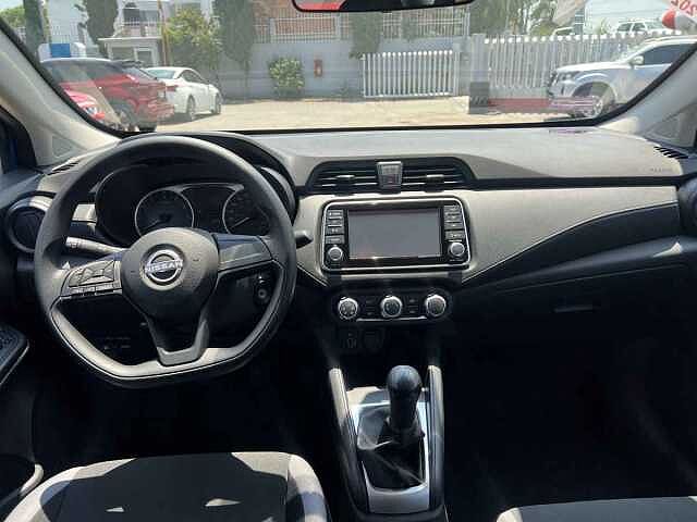 Nissan Versa